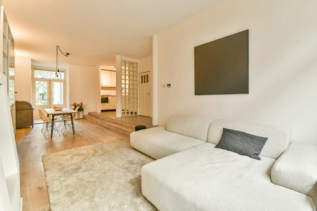 The Line Cleaning LLC offers services of Residential Cleaning, Deep Cleaning, Move Out - In, Airbnb Cleaning, Post Construction Cleaning, Commercial Cleaning, Office Cleaning in King county WA, Tacoma WA, Bellevue WA, Redmond WA - Residential Cleaning