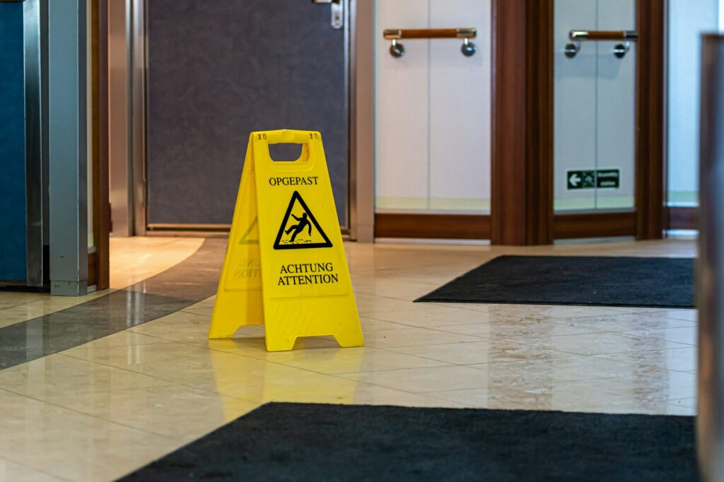 The Line Cleaning LLC offers services of Residential Cleaning, Deep Cleaning, Move Out - In, Airbnb Cleaning, Post Construction Cleaning, Commercial Cleaning, Office Cleaning in King county WA, Tacoma WA, Bellevue WA, Redmond WA - Residential Cleaning